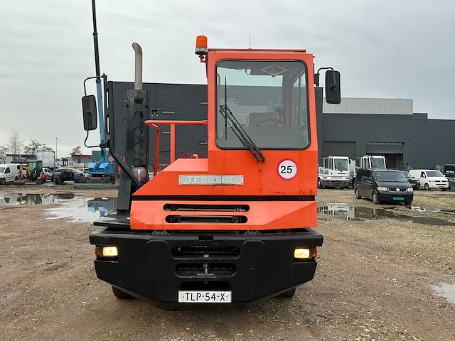 2003 terberg yt220 terminaltrekker - afbeelding 12 van  26