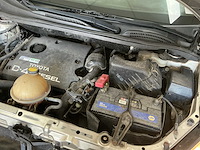 2003 toyota avensis verso 2.0 d4-d l. terra personenauto - afbeelding 7 van  18