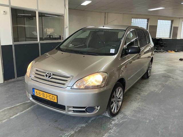 2003 toyota avensis verso 2.0 d4-d l. terra personenauto - afbeelding 1 van  18
