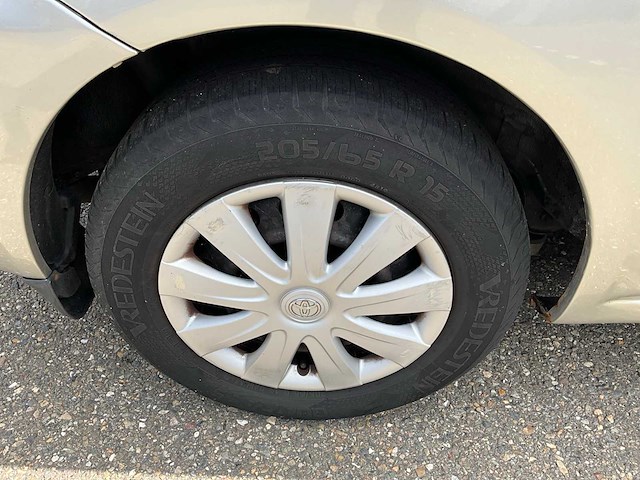 2003 toyota avensis verso 2.0i 7-persoons personenauto 68-lj-dz - afbeelding 3 van  35