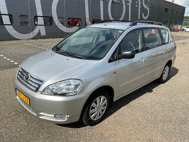 2003 toyota avensis verso 2.0i 7-persoons personenauto 68-lj-dz - afbeelding 1 van  35