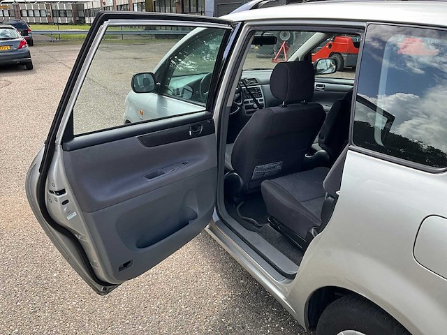 2003 toyota avensis verso 2.0i 7-persoons personenauto 68-lj-dz - afbeelding 22 van  35