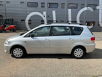2003 toyota avensis verso 2.0i 7-persoons personenauto 68-lj-dz - afbeelding 12 van  35