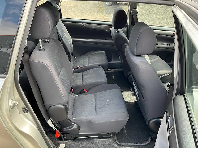 2003 toyota avensis verso 2.0i 7-persoons personenauto 68-lj-dz - afbeelding 20 van  34