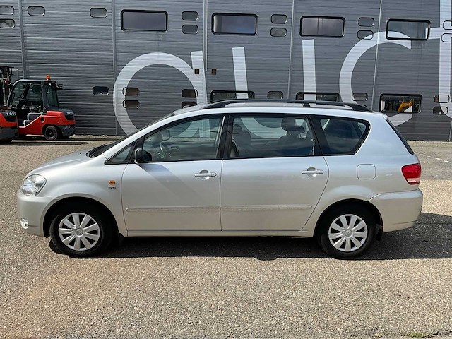 2003 toyota avensis verso 2.0i 7-persoons personenauto 68-lj-dz - afbeelding 11 van  34