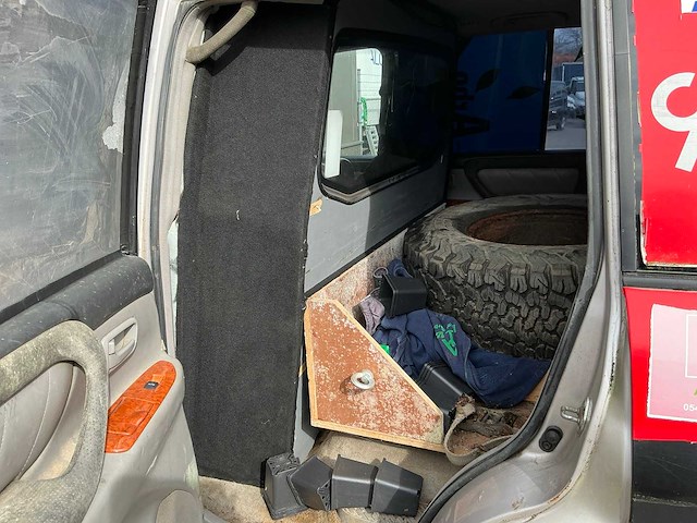 2003 toyota landcruiser 100 4.2 vx hr blind van bedrijfswagen - afbeelding 4 van  22