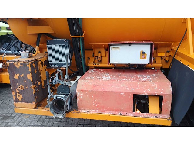 2003 veenhuis hdg 12500 mesttank met euroject 3500-8 40/48 bemester - afbeelding 10 van  26