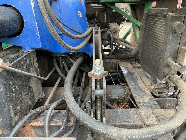 2003 veenhuis jvk 16000 kipper met autolaadkraan - afbeelding 5 van  47