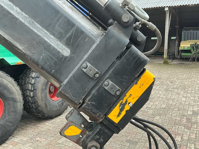 2003 veenhuis jvk 16000 kipper met autolaadkraan - afbeelding 32 van  47
