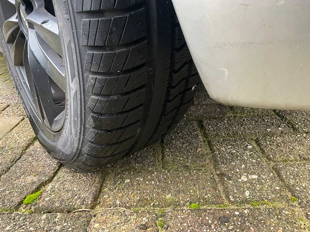 2003 volkswagen new beetle 2.0 cabriolet - afbeelding 3 van  37