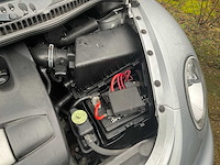 2003 volkswagen new beetle 2.0 cabriolet - afbeelding 11 van  37