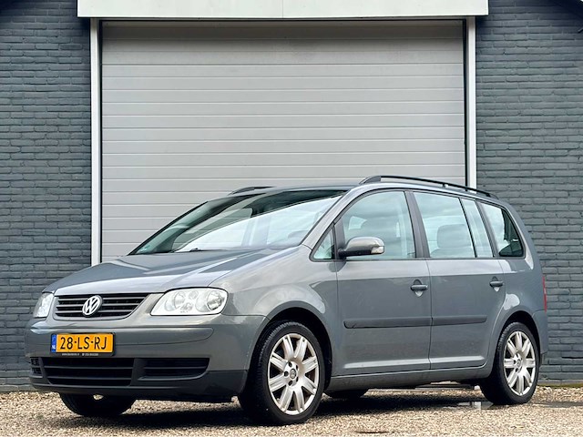 2003 volkswagen touran 7 persoons 1.6-16v fsi personenauto - afbeelding 1 van  15