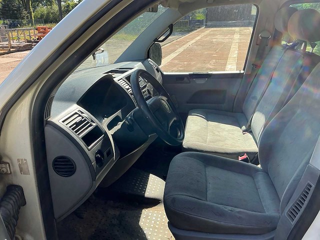2003 volkswagen transporter kombi 1.9 tdi 300 comf.l. personenauto 9 zitplaatsen - afbeelding 9 van  32