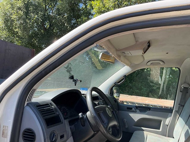 2003 volkswagen transporter kombi 1.9 tdi 300 comf.l. personenauto 9 zitplaatsen - afbeelding 15 van  32