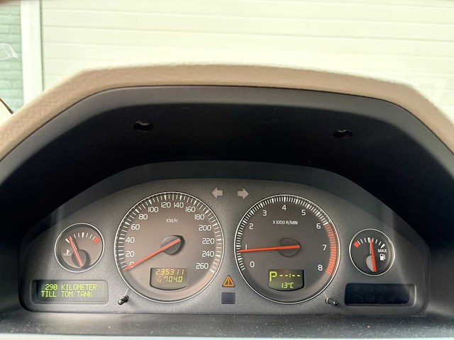 2003 volvo xc90 2.5 7-persoons automaat personenauto - afbeelding 8 van  14