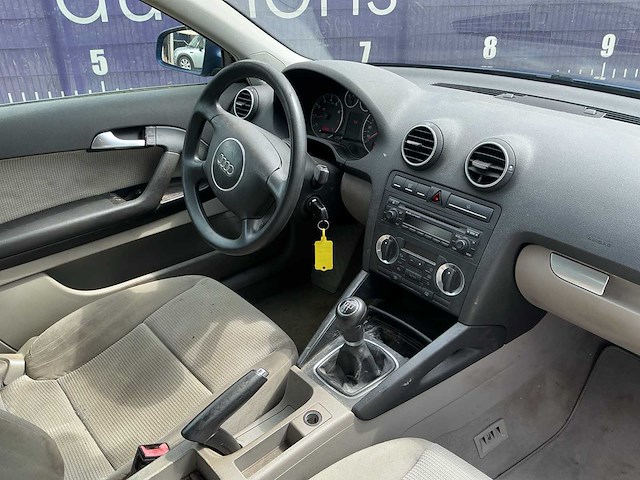 2004 - audi - a3 - 1.6 ambiente - personenauto - afbeelding 8 van  10