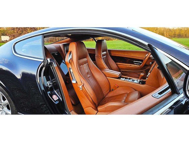 2004 - bentley continental gt w12 - afbeelding 17 van  51