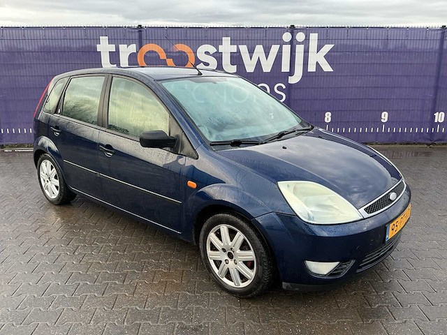 2004 - ford - fiesta - 1.4-16v ghia - personenauto - afbeelding 2 van  12