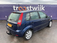 2004 - ford - fiesta - 1.4-16v ghia - personenauto - afbeelding 4 van  12