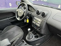 2004 - ford - fiesta - 1.4-16v ghia - personenauto - afbeelding 7 van  12