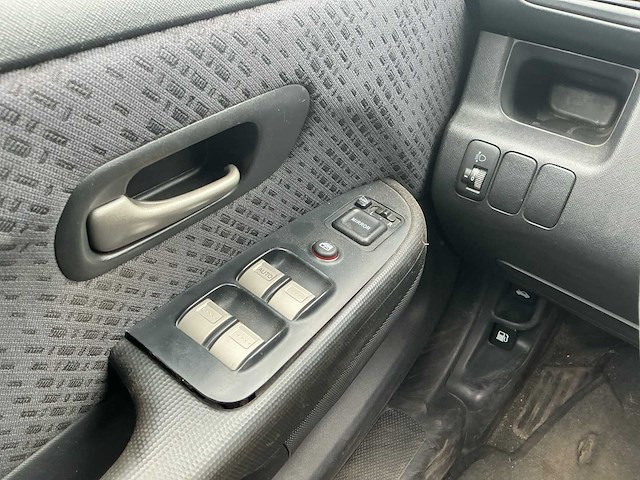 2004 - honda - cr-v - 2.0i es - personenauto - afbeelding 2 van  4