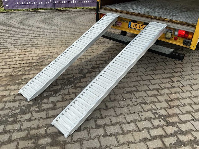 2004 - iveco daily - 50c13 435 - bedrijfswagen - afbeelding 4 van  17