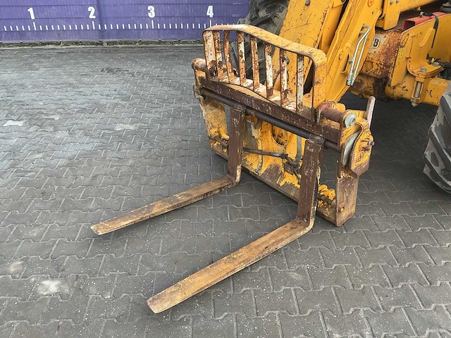 2004 - jcb - 530-70 - powershift - verreiker - afbeelding 14 van  17