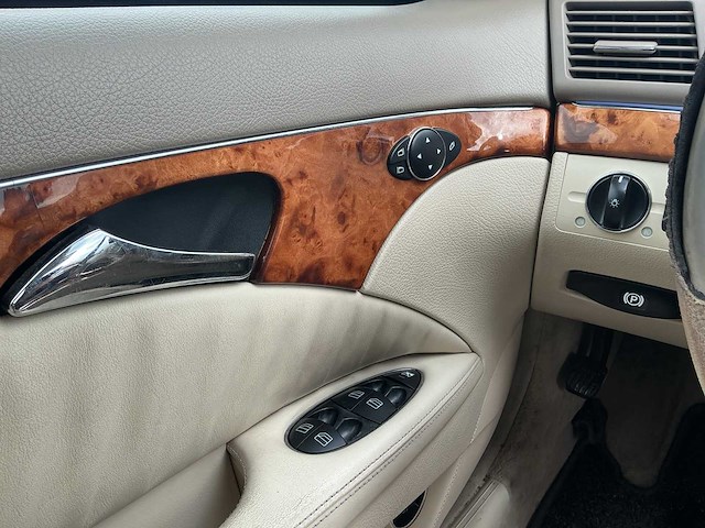 2004 - mercedes-benz - e-klasse - 240 elegance - personenauto - afbeelding 3 van  4