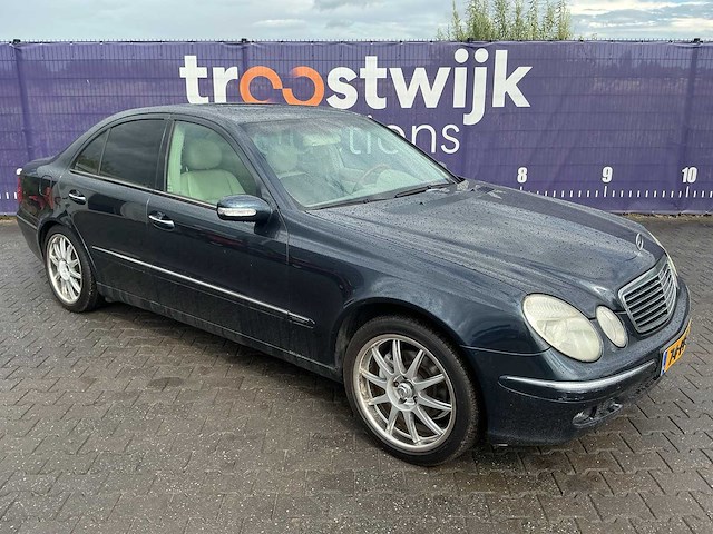 2004 - mercedes-benz - e-klasse - 240 elegance - personenauto - afbeelding 4 van  11