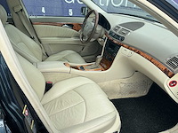 2004 - mercedes-benz - e-klasse - 240 elegance - personenauto - afbeelding 7 van  11
