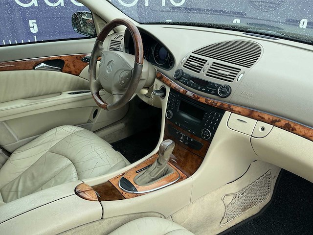 2004 - mercedes-benz - e-klasse - 240 elegance - personenauto - afbeelding 9 van  11