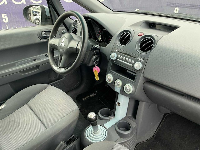 2004 - mitsubishi - colt - 1.3 inf cool pack pl - personenauto - afbeelding 10 van  12