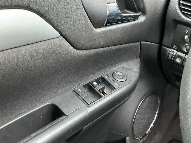 2004 - opel - tigra twintop - 1.4-16v enjoy - personenauto - afbeelding 2 van  11