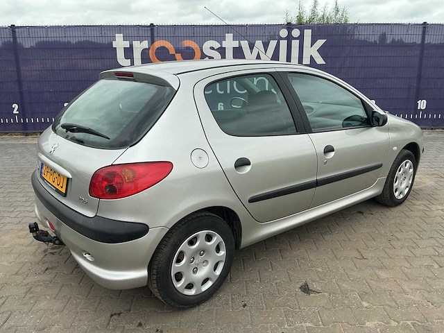 2004 - peugeot - 206 - 1.4 x-line - personenauto - afbeelding 6 van  11