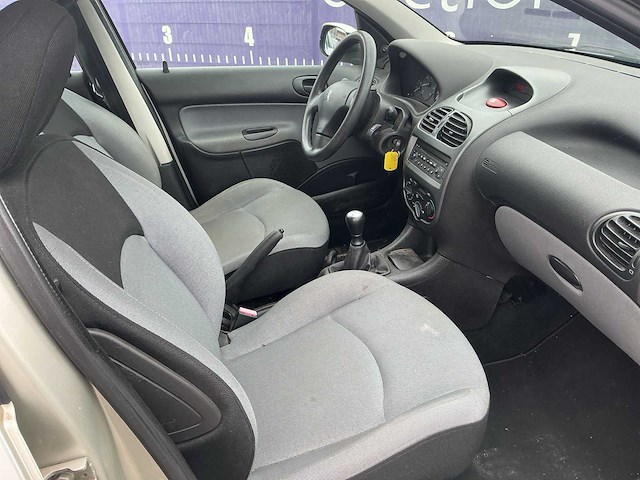 2004 - peugeot - 206 - 1.4 x-line - personenauto - afbeelding 7 van  11