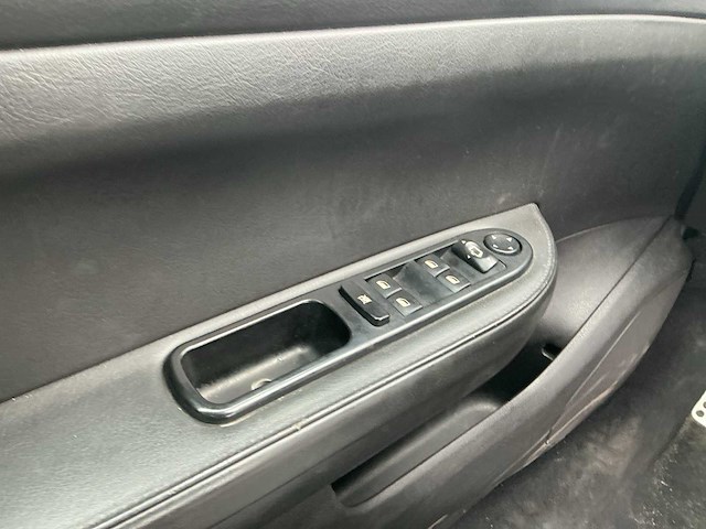 2004 - peugeot - 307 cc - 2.0-16v - personenauto - afbeelding 9 van  10