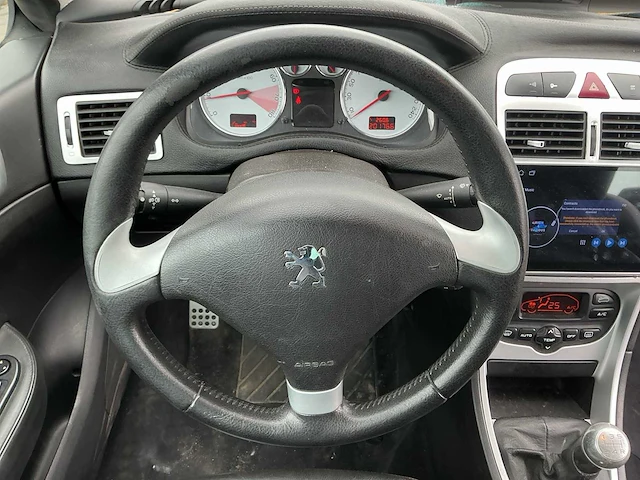 2004 - peugeot - 307 cc - 2.0-16v - personenauto - afbeelding 12 van  12