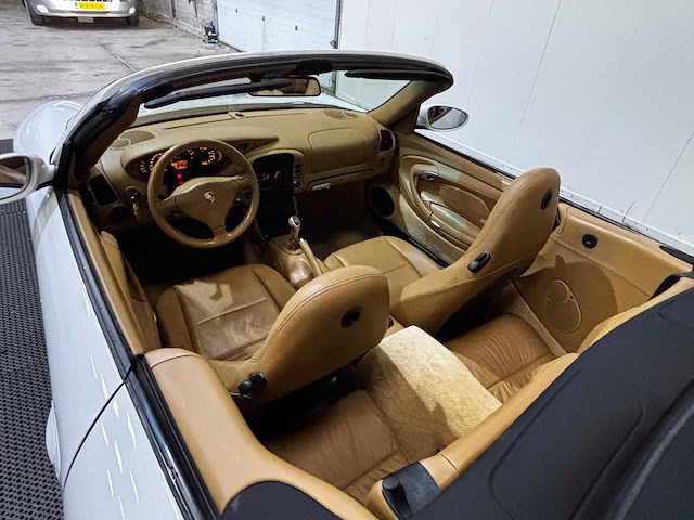 2004 - porsche - 911 cabrio - 3.6 carrera - car - afbeelding 2 van  23