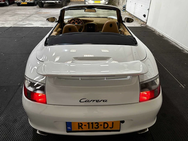 2004 - porsche - 911 cabrio - 3.6 carrera - car - afbeelding 19 van  23