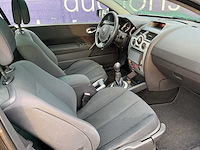 2004 - renault - mégane coupé-cabriolet - 2.0-16v dynam.luxe - personenauto - afbeelding 7 van  9