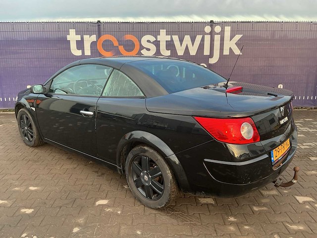 2004 - renault - mégane coupé-cabriolet - 2.0-16v dynam.luxe - personenauto - afbeelding 7 van  13