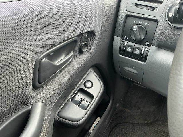 2004 - suzuki - ignis - 1.5-16v gls - personenauto - afbeelding 3 van  12