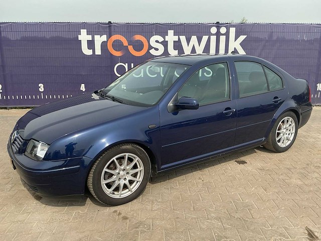 2004 - volkswagen - bora - 2.0 highline - personenauto - afbeelding 1 van  11