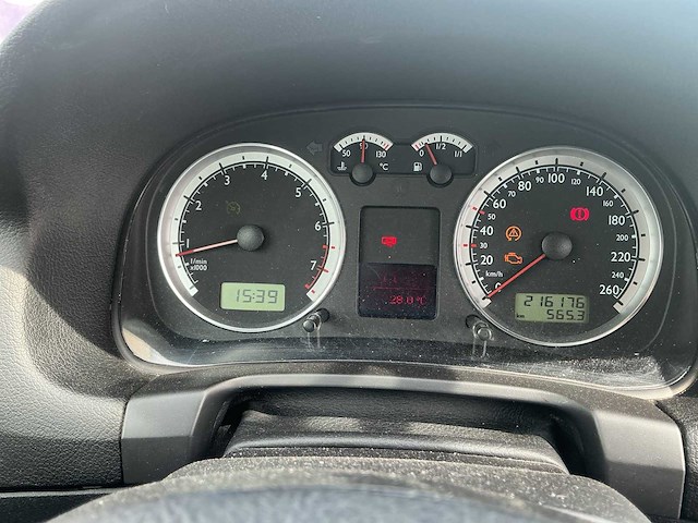 2004 - volkswagen - bora - 2.0 highline - personenauto - afbeelding 3 van  11