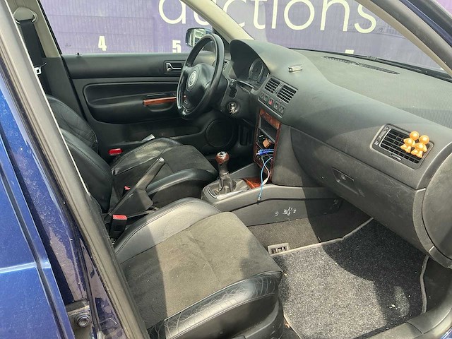 2004 - volkswagen - bora - 2.0 highline - personenauto - afbeelding 7 van  11