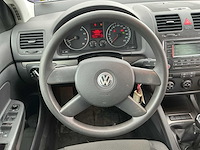 2004 - volkswagen - golf - 1.4 trendline - personenauto - afbeelding 12 van  12