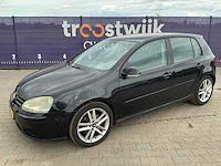 2004 - volkswagen - golf - 1.6 fsi trendline - personenauto - afbeelding 1 van  12