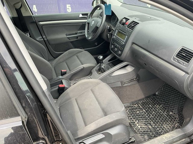 2004 - volkswagen - golf - 1.6 fsi trendline - personenauto - afbeelding 9 van  12