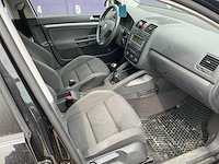 2004 - volkswagen - golf - 1.6 fsi trendline - personenauto - afbeelding 9 van  12