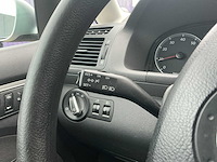 2004 - volkswagen - touran - 1.6-16v fsi athene - personenauto - afbeelding 10 van  12